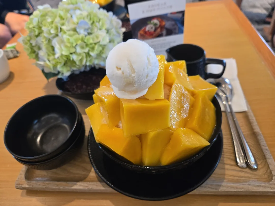 🏨 Shilla Monogram "Bingsu Xoài