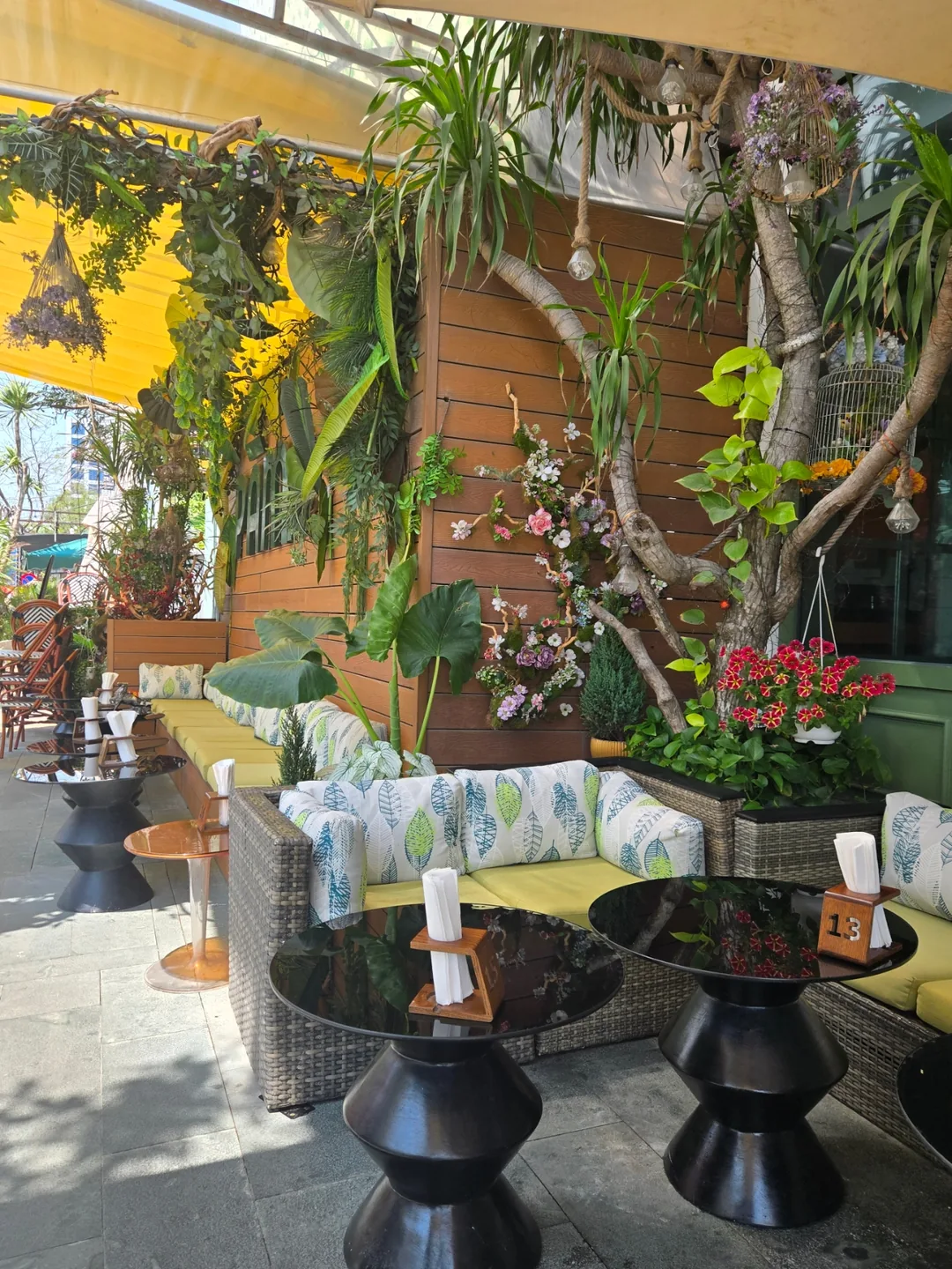 🇻🇳✍️ Khách sạn Boutique PĀMA "Bistro tầng 1