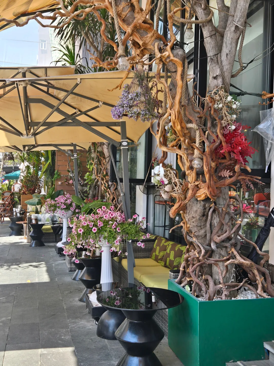 🇻🇳✍️ Khách sạn Boutique PĀMA "Bistro tầng 1