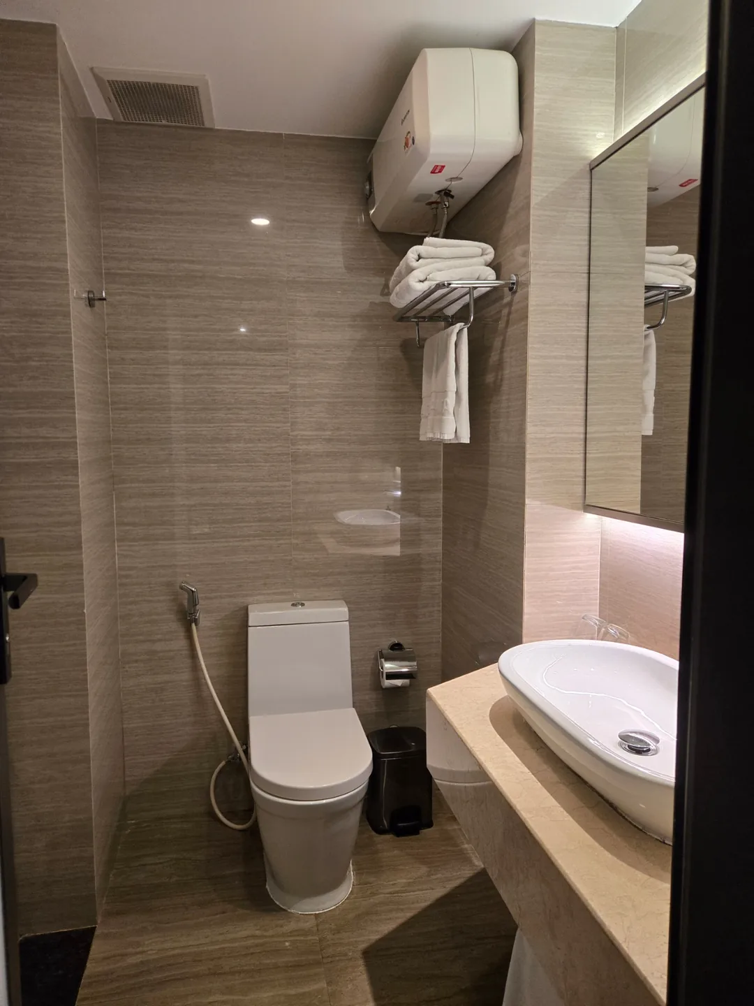 🇻🇳✍️ Khách sạn Boutique Hadiba
