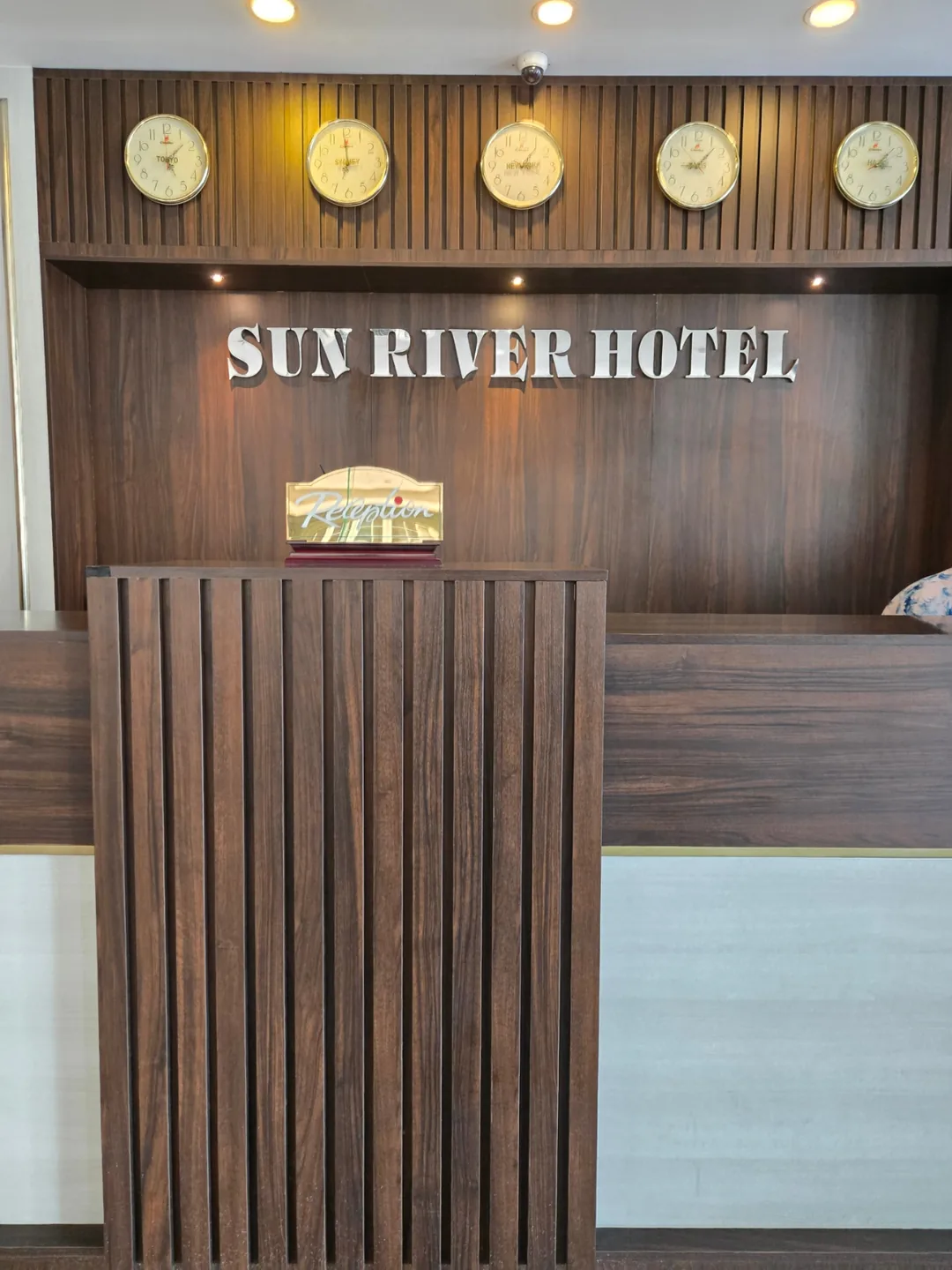 🇻🇳✍️ Khách sạn Sun River (vị trí 👍)