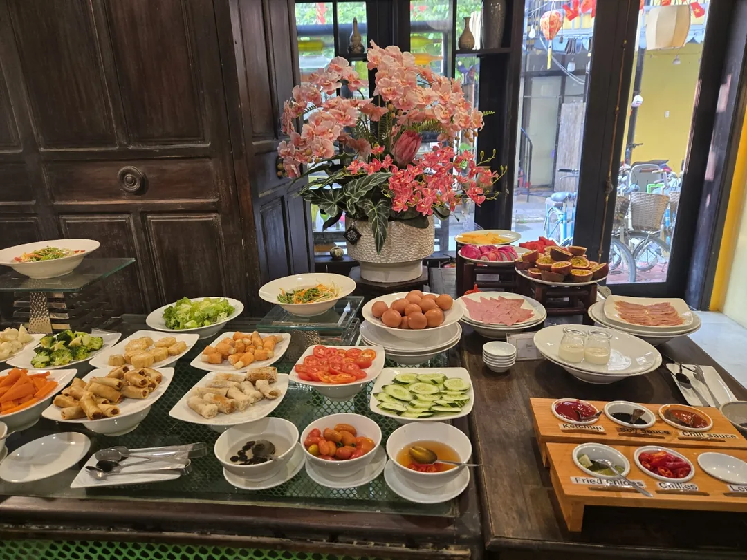 🇻🇳✍️ Khách sạn Hoianan Boutique "Bữa sáng