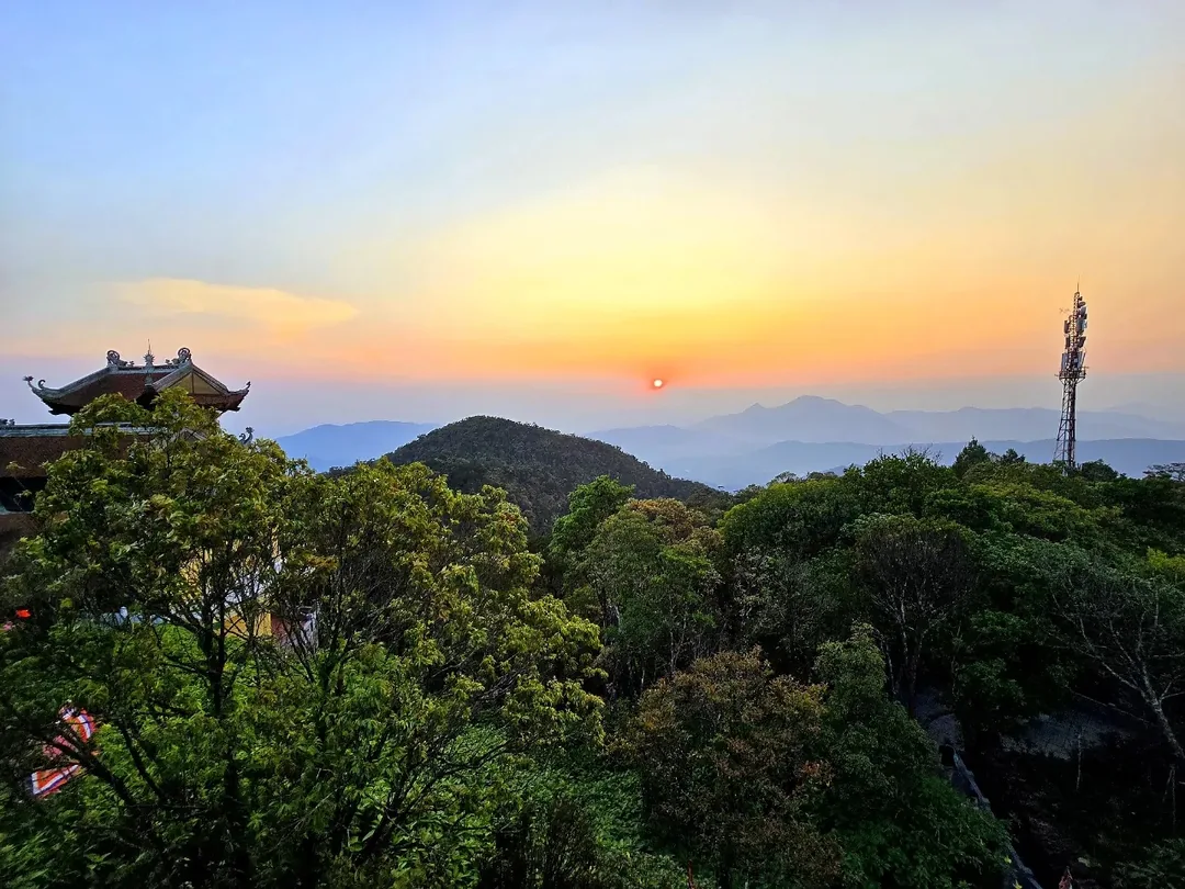 🇻🇳✍️ Cảnh chiều ở Bà Nà Hills