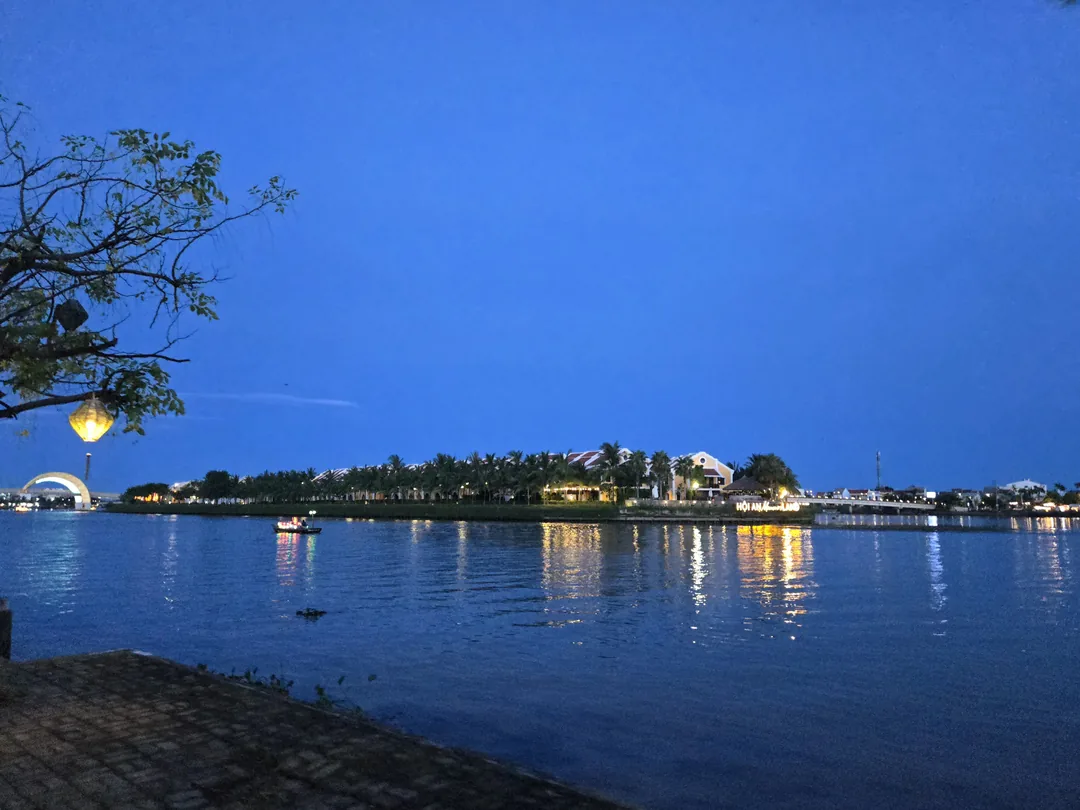 🛺 Khung cảnh Hội An lúc hoàng hôn