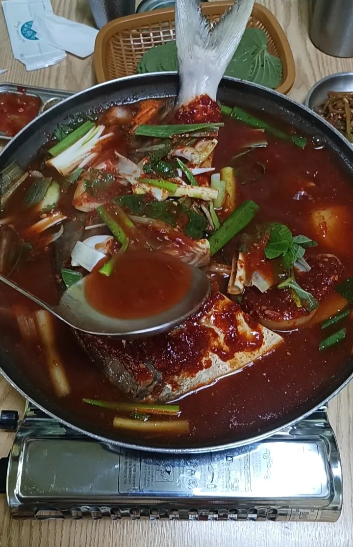 Gỏi cá tươi Hong Gil-dong ở Mokpo