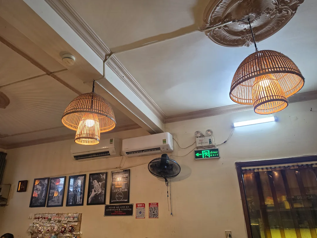 🇻🇳 Quán bánh mì trứng ngon "Bánh Mì Cô Tiên