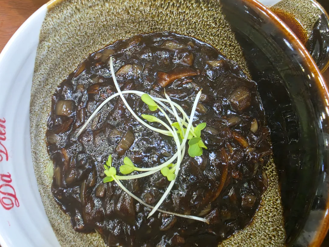 🇻🇳 "Dabin" — quán ngon nổi tiếng món mực chua ngọt (tangsuyuk)