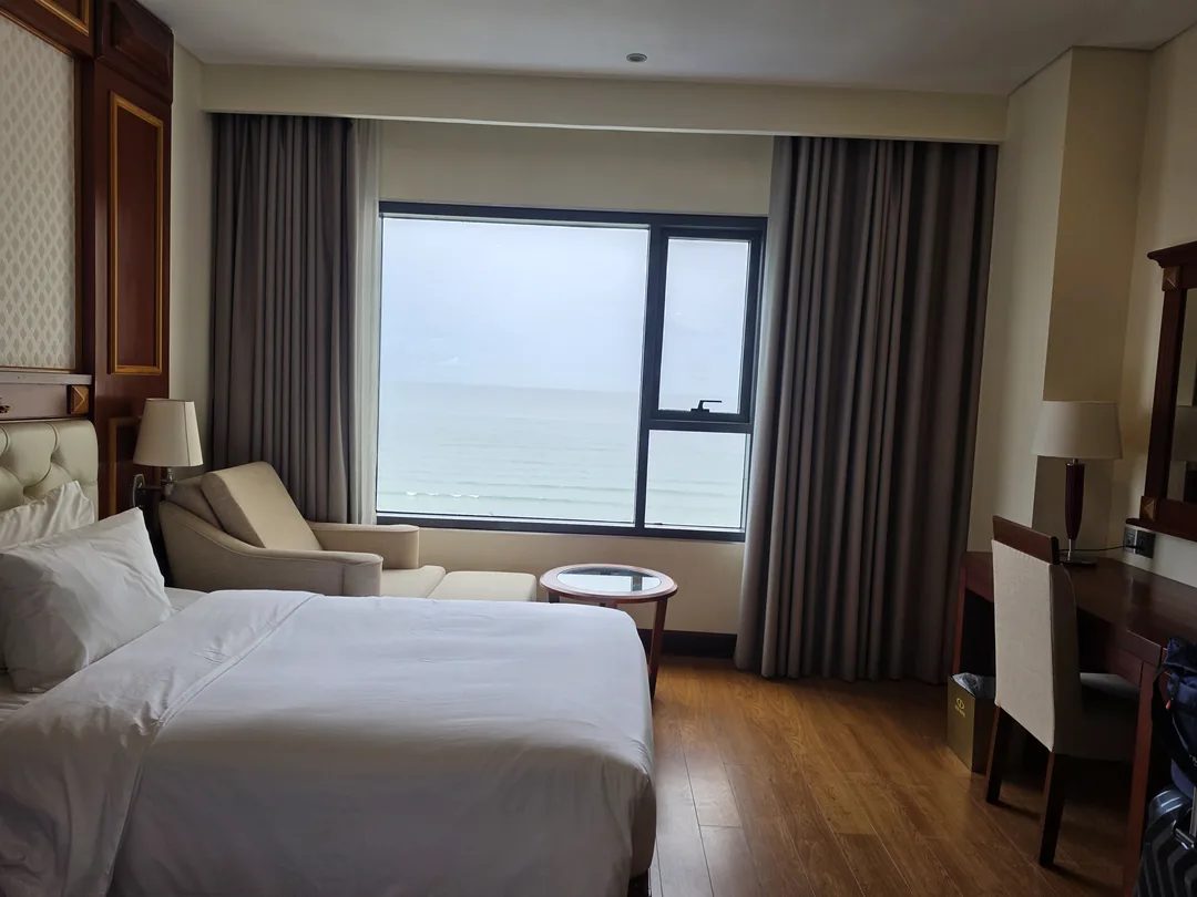 🇻🇳 "Khách sạn DLG" giá cả hợp lý