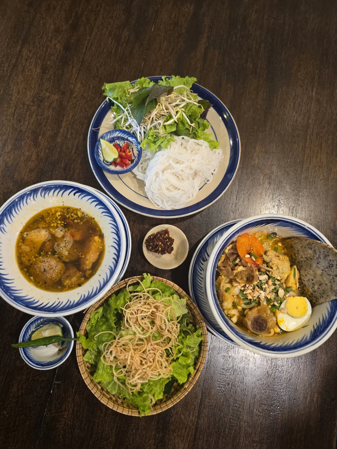 🇻🇳 Quán mì Quảng ngon ở Đà Nẵng😋 Mỳ Quảng 24/7