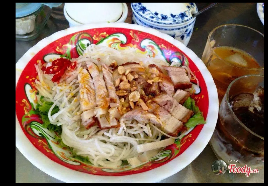 Review Quán bún mắn địa phương nổi tiếng
