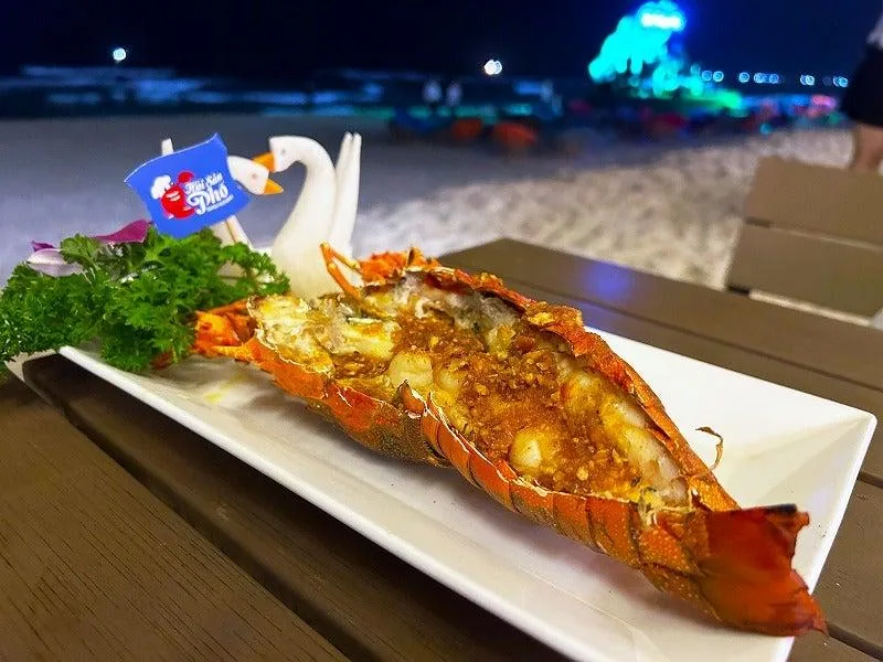 Review hải sản Đà Nẵng Sơn Trà – Thiên đường hải sản tươi ngon không thể bỏ lỡ