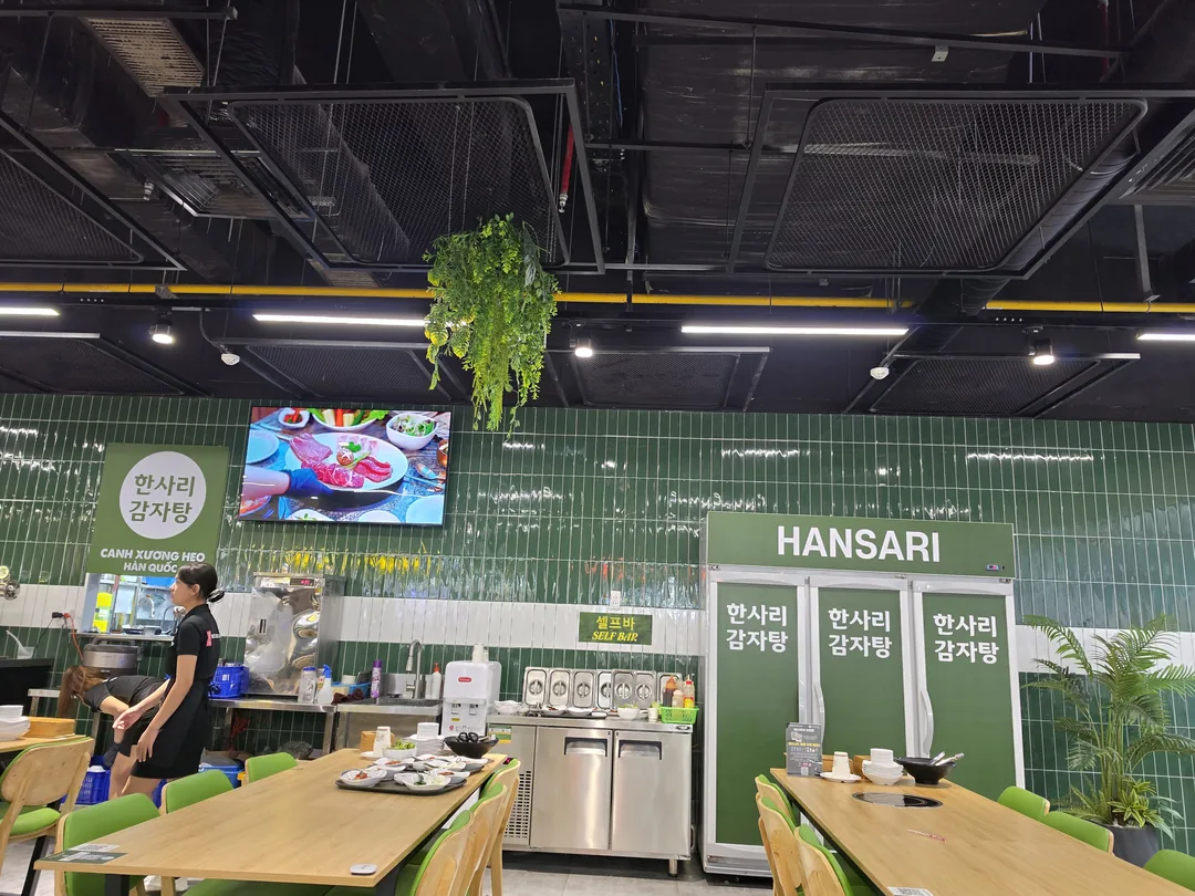 🇻🇳 Hansari Gamjatang (canh xương sống heo khoai tây)
