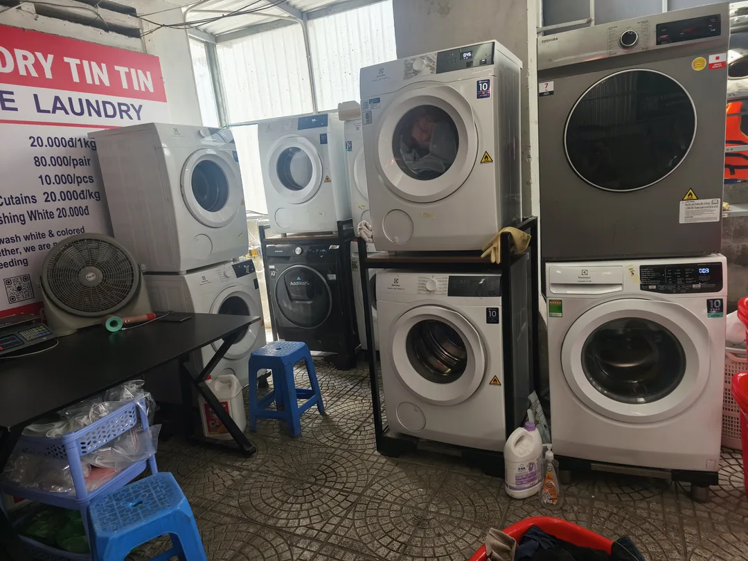 Nếu muốn giawht quần áo,hãy đến với laundry Tin Tin