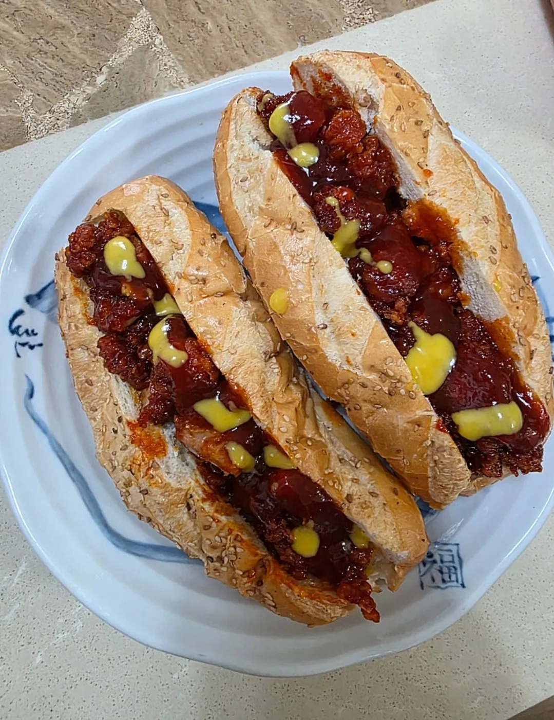 😄Mang bánh mì Việt Nam về