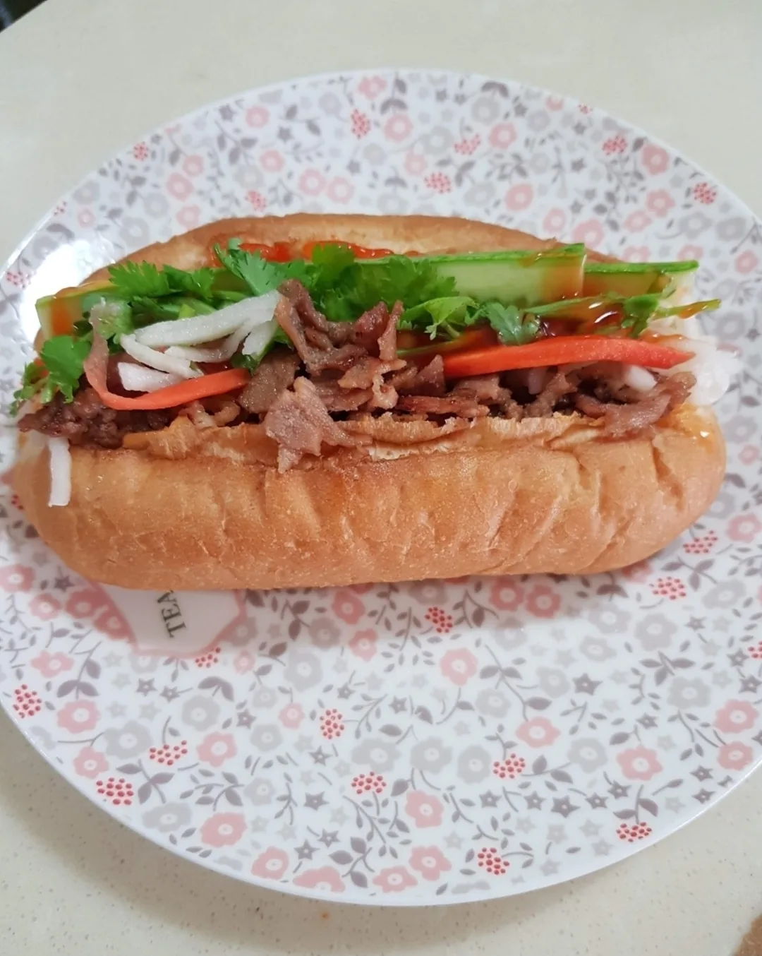 😄Mang bánh mì Việt Nam về