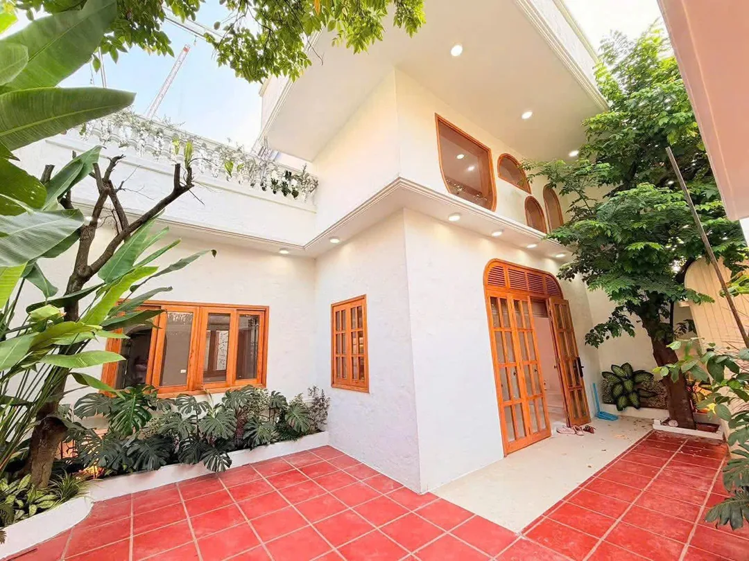CHO THUÊ NHÀ SÂN VƯỜN 4PN KHÉP KÍN