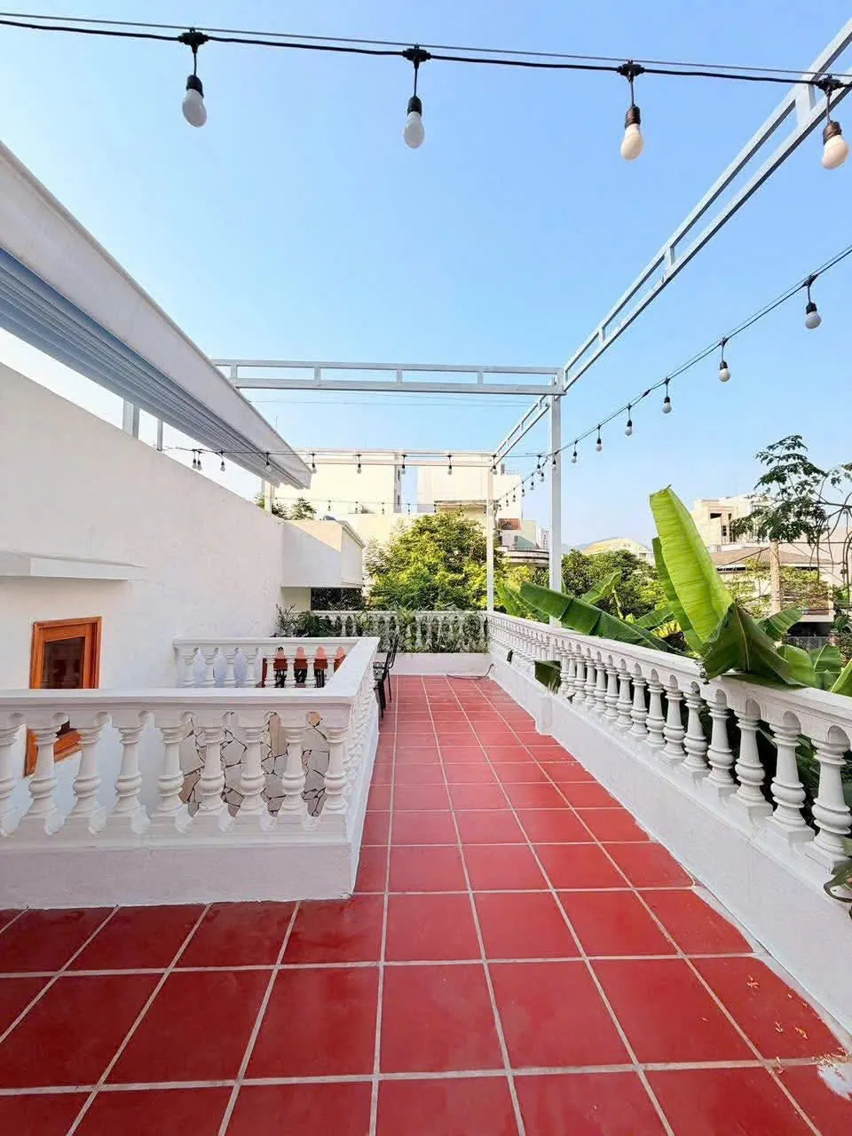 CHO THUÊ NHÀ SÂN VƯỜN 4PN KHÉP KÍN