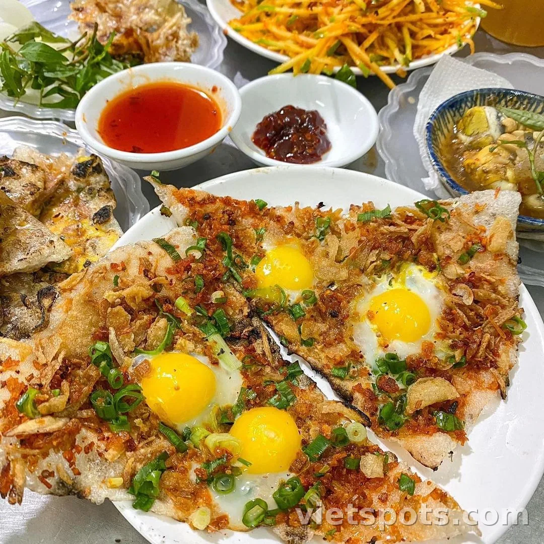 🥢 Bánh Tráng Kẹp Dì Hoa – Món ăn vặt "gây thương nhớ" trên đường Núi Thành, Đà Nẵng ❤️