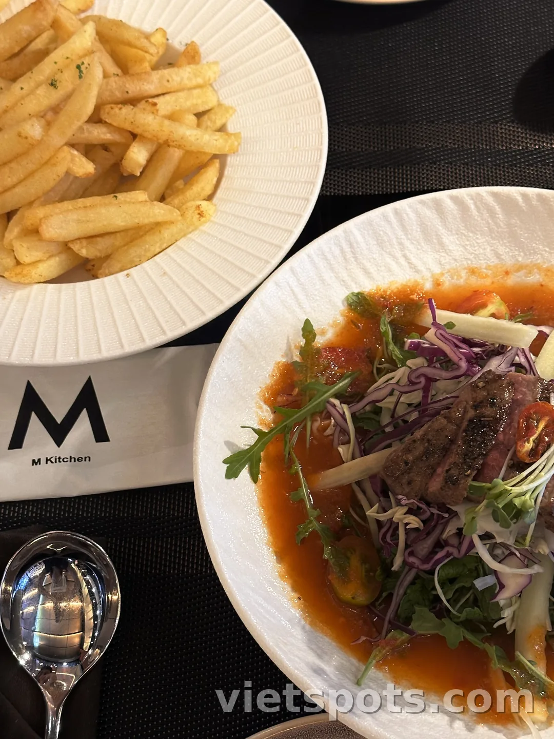 다낭 브런치 맛집 추천 | 분위기까지 완벽했던 M Kitchen Flagship Danang