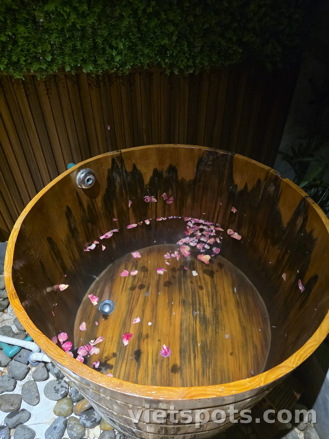 🚩Renora Wellness Spa & Onsen Sauna -Bồn tắm đá -Massage gội đầu tốt nhất