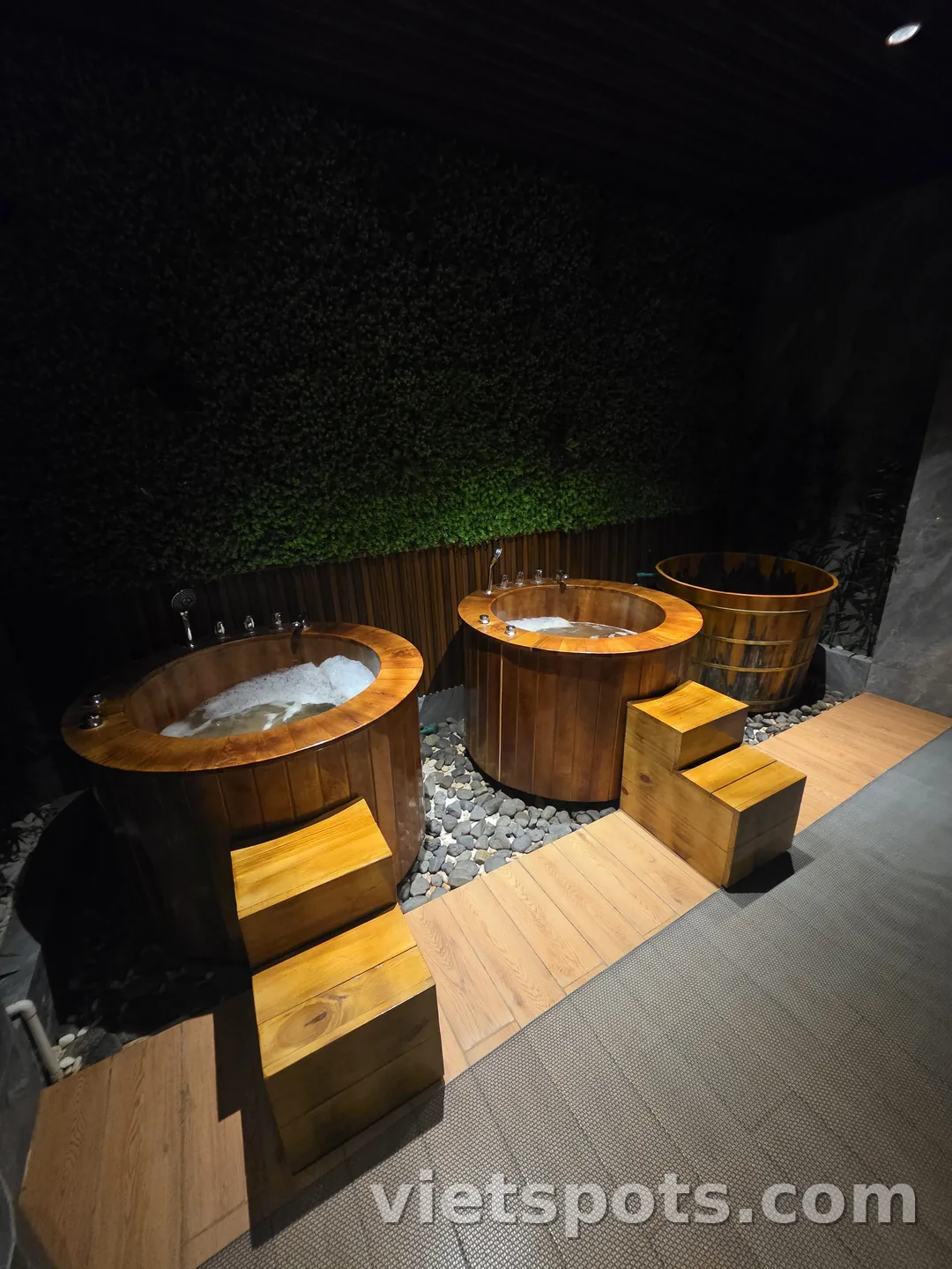 🚩Renora Wellness Spa & Onsen Sauna -Bồn tắm đá -Massage gội đầu tốt nhất