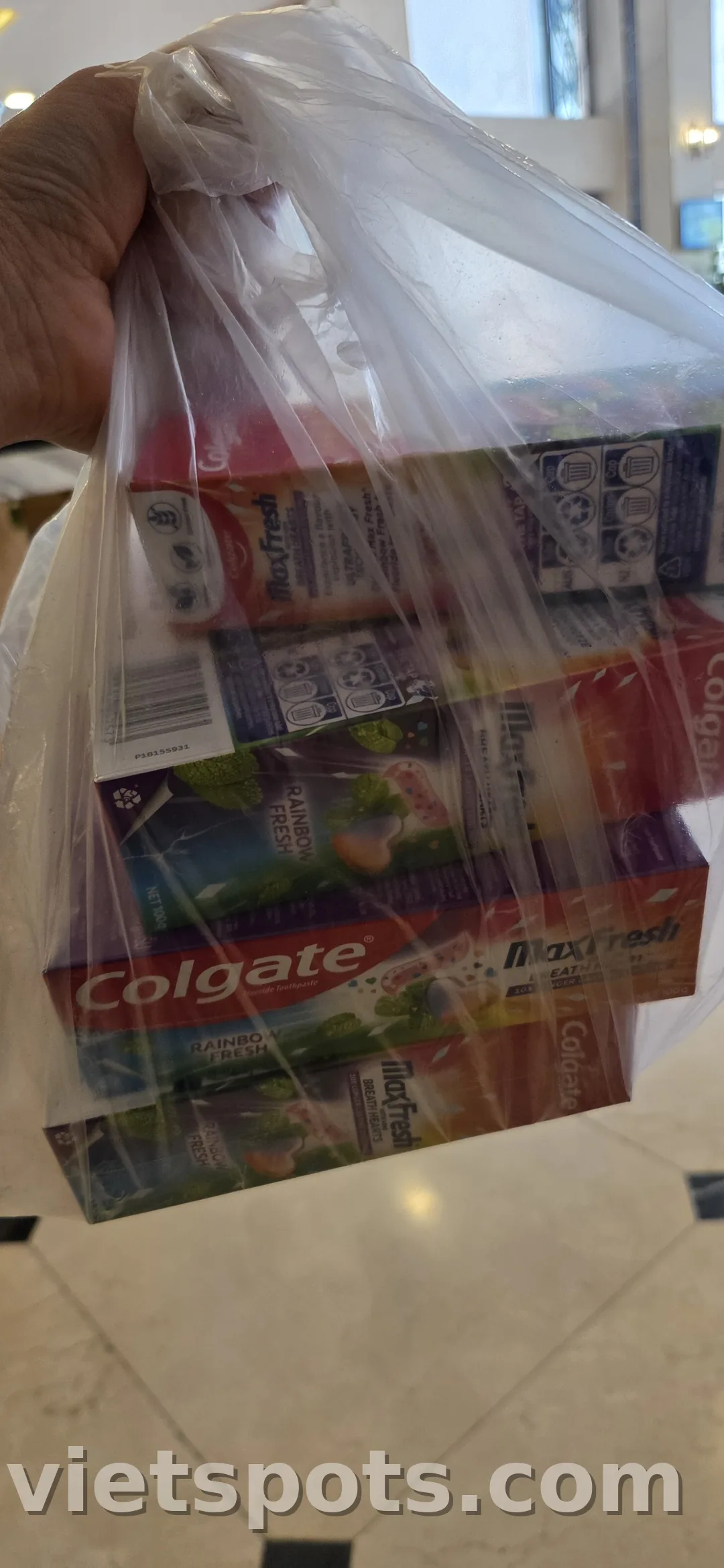 Kem đánh răng Colgate