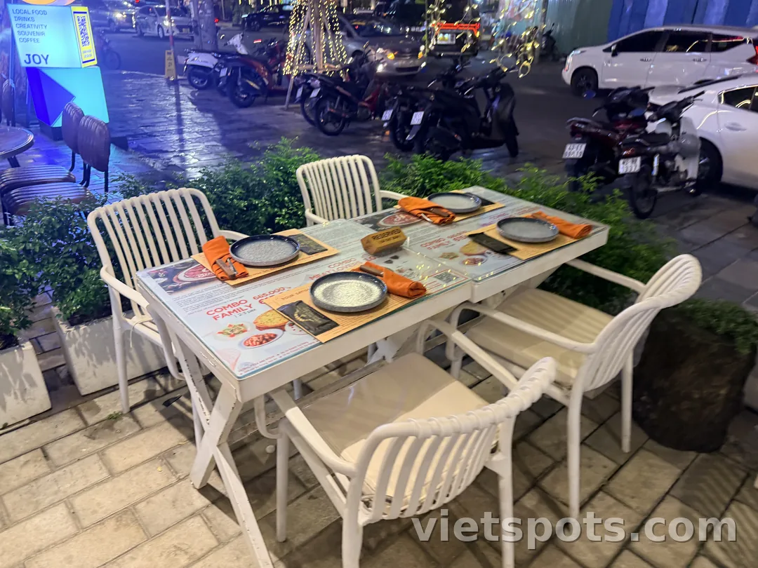 HERBAL PIZZA&STEAK, nơi pizza và bít tết thơm ngon