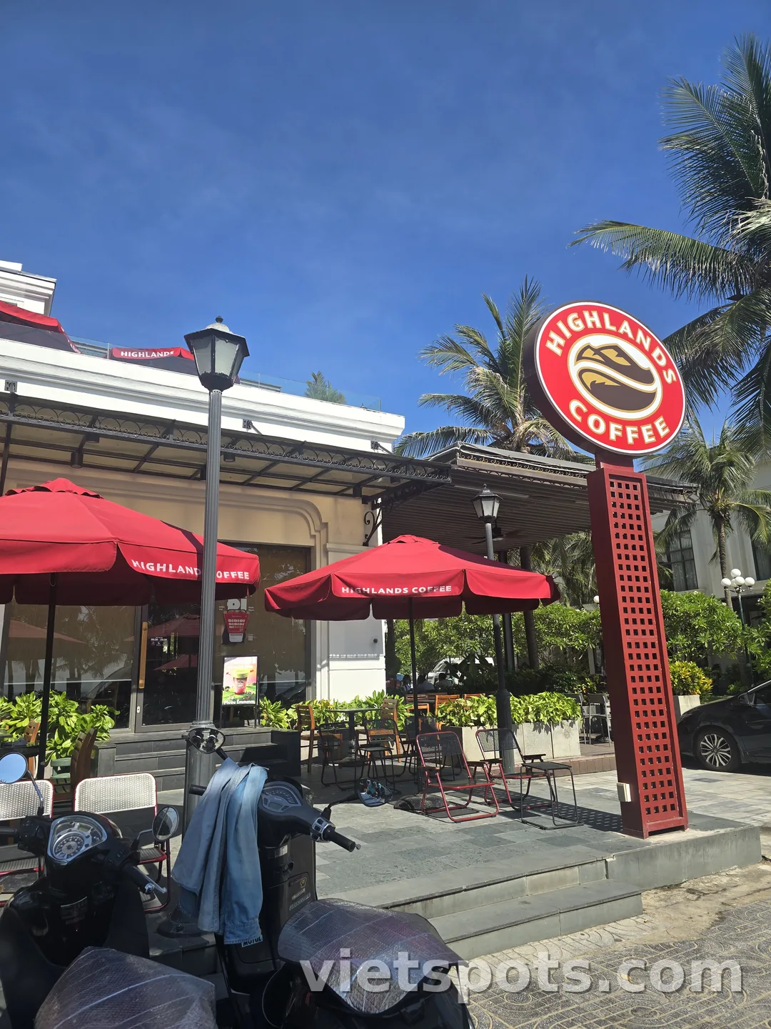 🇻🇳 Cà phê bạc xỉu của Highlands ngon quá đi😋