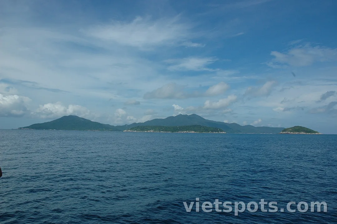 Quần đảo Cù Lao Chàm nhìn từ biển