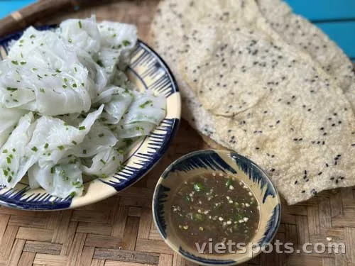 Bánh đập, hến xào Hội An, phải ăn tại Cẩm Nam