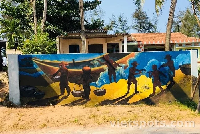 Làng bích họa Tam Thanh - “Bảo tàng tranh” rực rỡ, sống động