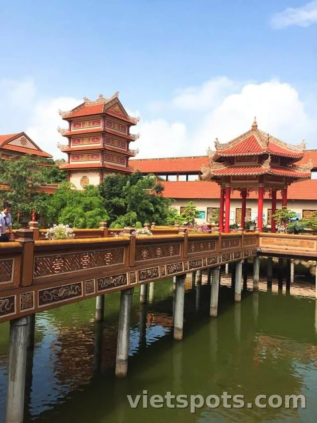 LẠC VÀO CUNG ĐÌNH CỔ KÍNH GIỮA LÒNG ĐÀ NẴNG – CHÙA NAM SƠN 🏯 vân mây