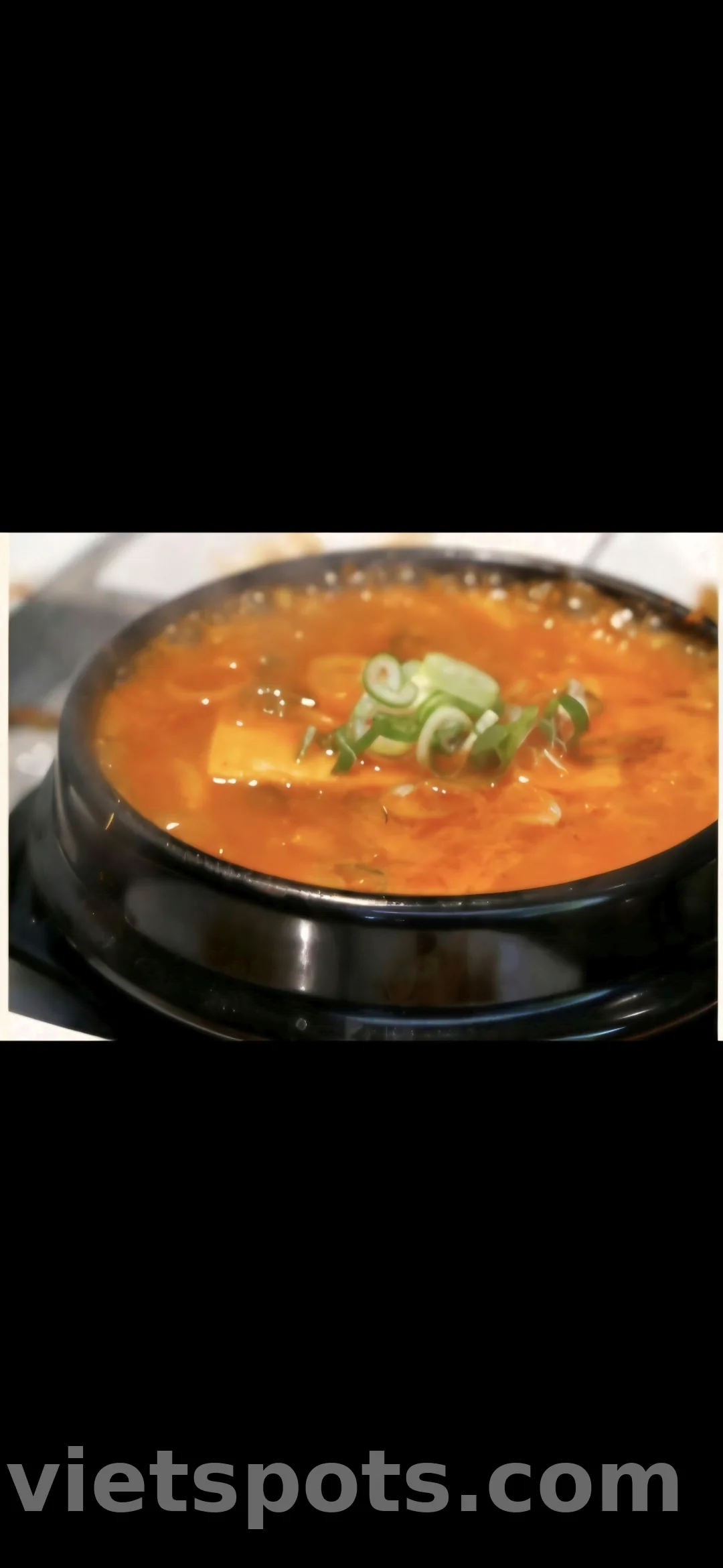 Nhà Sồi Một Con Gà
