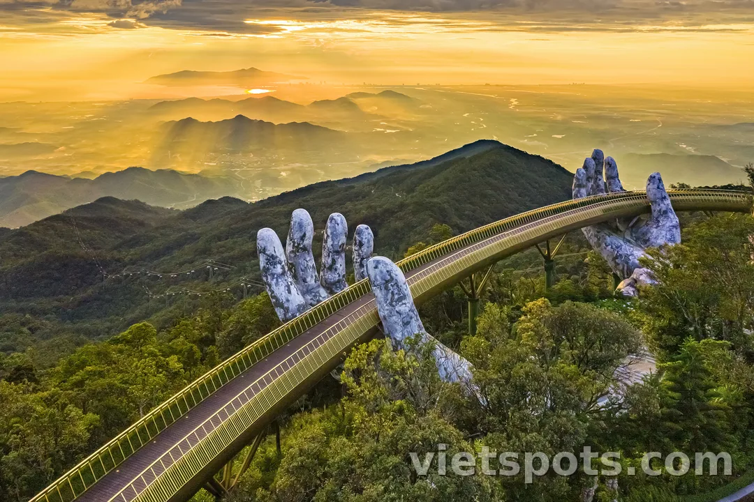 Yazasoo Tour 2N1D: Bà Nà Hill - Làng Toom Sara - Núi Thần Tài