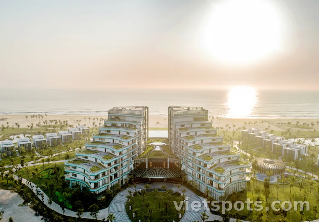 Tour Vinpearl Land Nam Hội An
