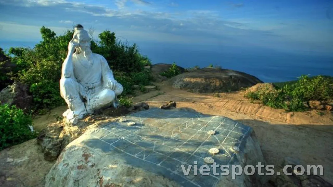Tour Linh Ứng Sơn Trà và Phố cổ Hội An