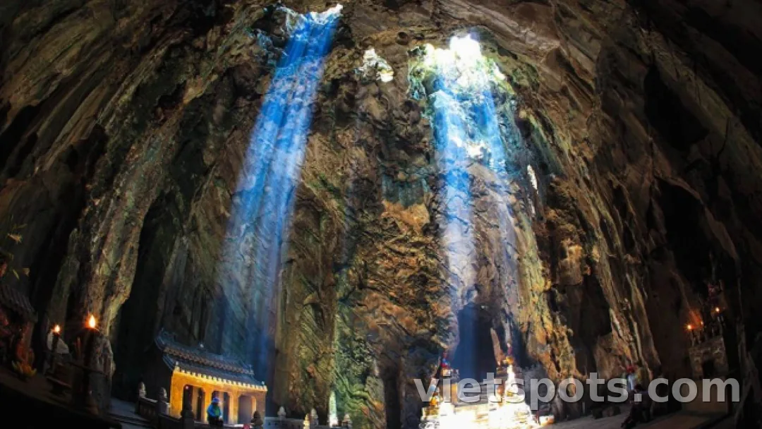 Tour Linh Ứng Sơn Trà – Ngũ Hành Sơn – Phố cổ Hội An