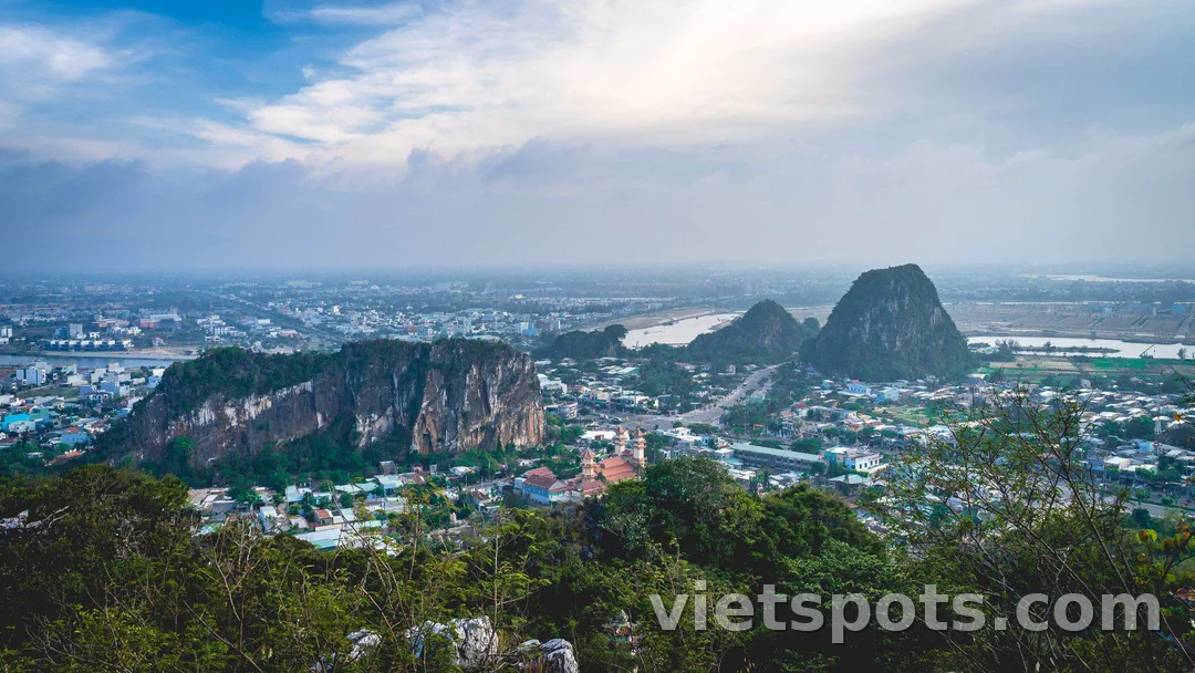 Tour Linh Ứng Sơn Trà – Ngũ Hành Sơn – Phố cổ Hội An