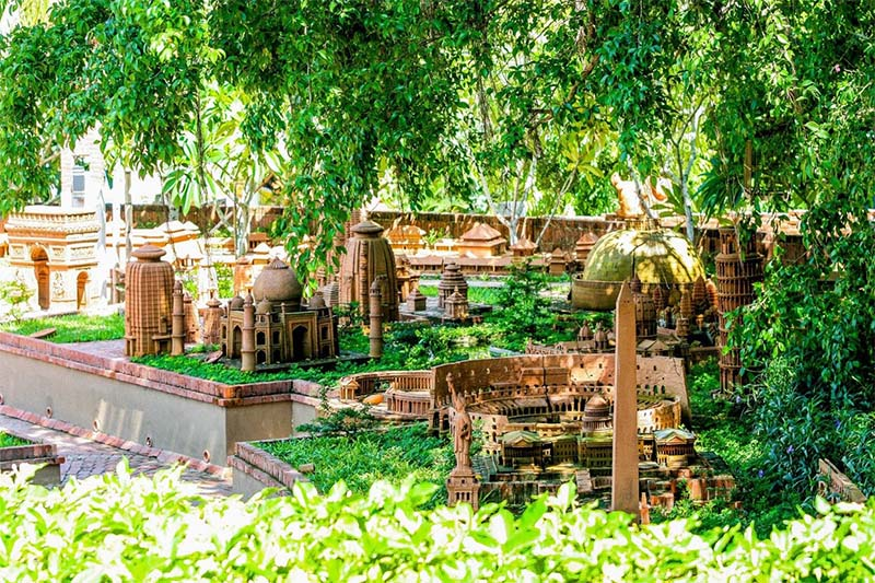 Chạm vào đất ở làng gốm Thanh Hà