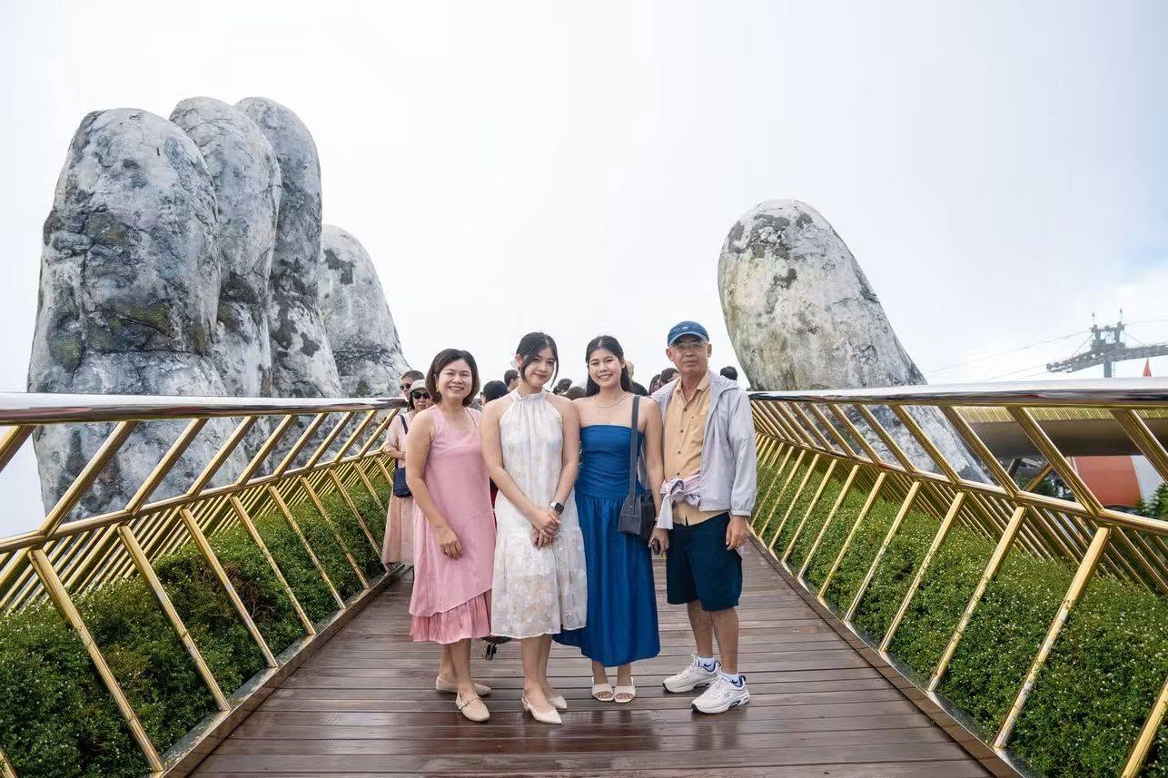 🏔️Tại đỉnh Bà Nà Hills lúc này...😍🌥️