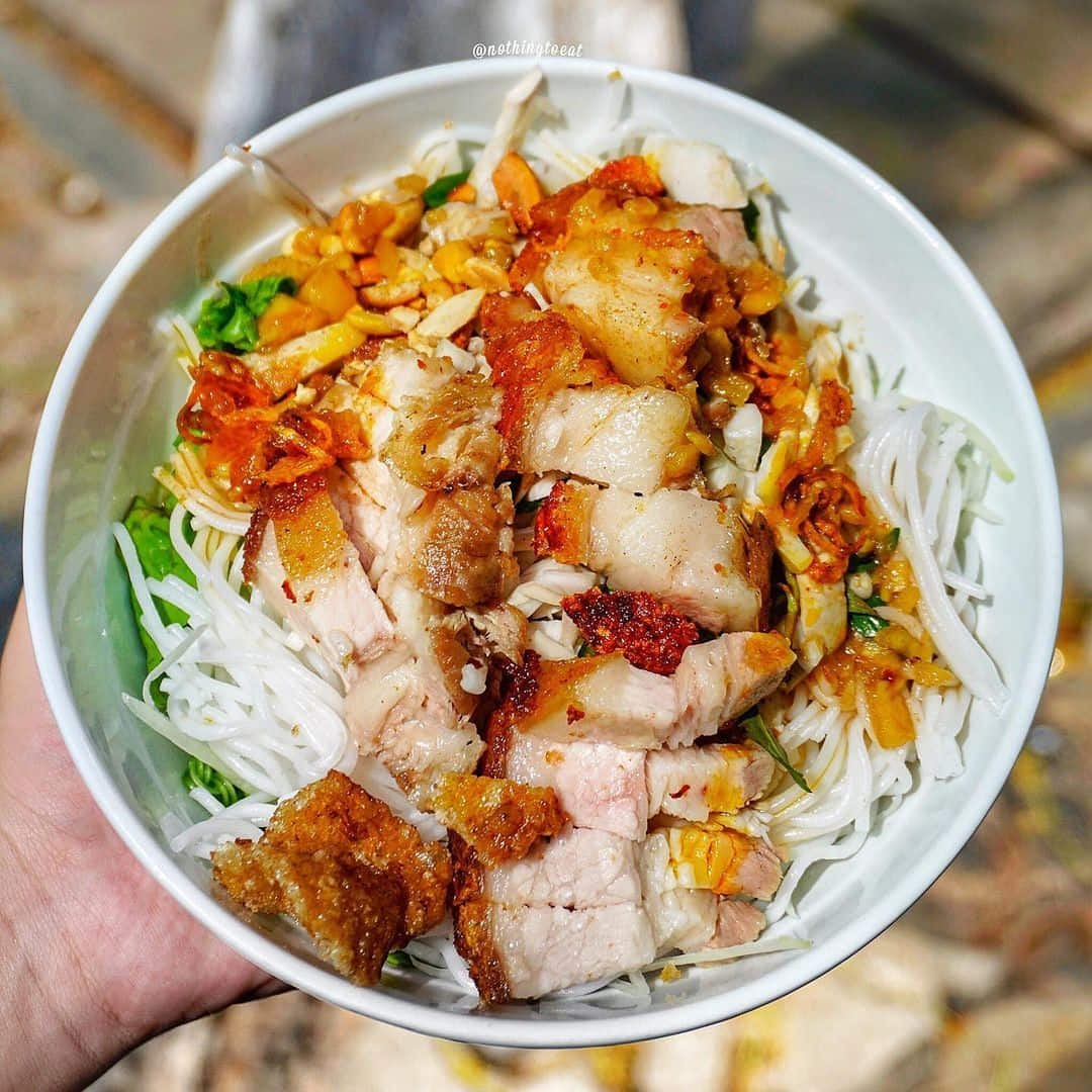 🏺 BÚN MẮM BÀ ĐÔNG HUỲNH THÚC KHÁNG: KHÁM PHÁ TỌA ĐỘ MICHELIN BẤT BẠI CỦA DÂN GHIỀN MẮM NÊM ĐÀ NẴNG!