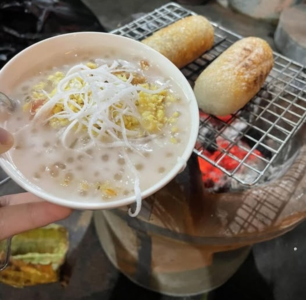 🍌 CHÈ CHUỐI NƯỚNG HOÀNG DIỆU – MÓN NGỌT DÂN DÃ GÂY THƯƠNG NHỚ Ở ĐÀ NẴNG