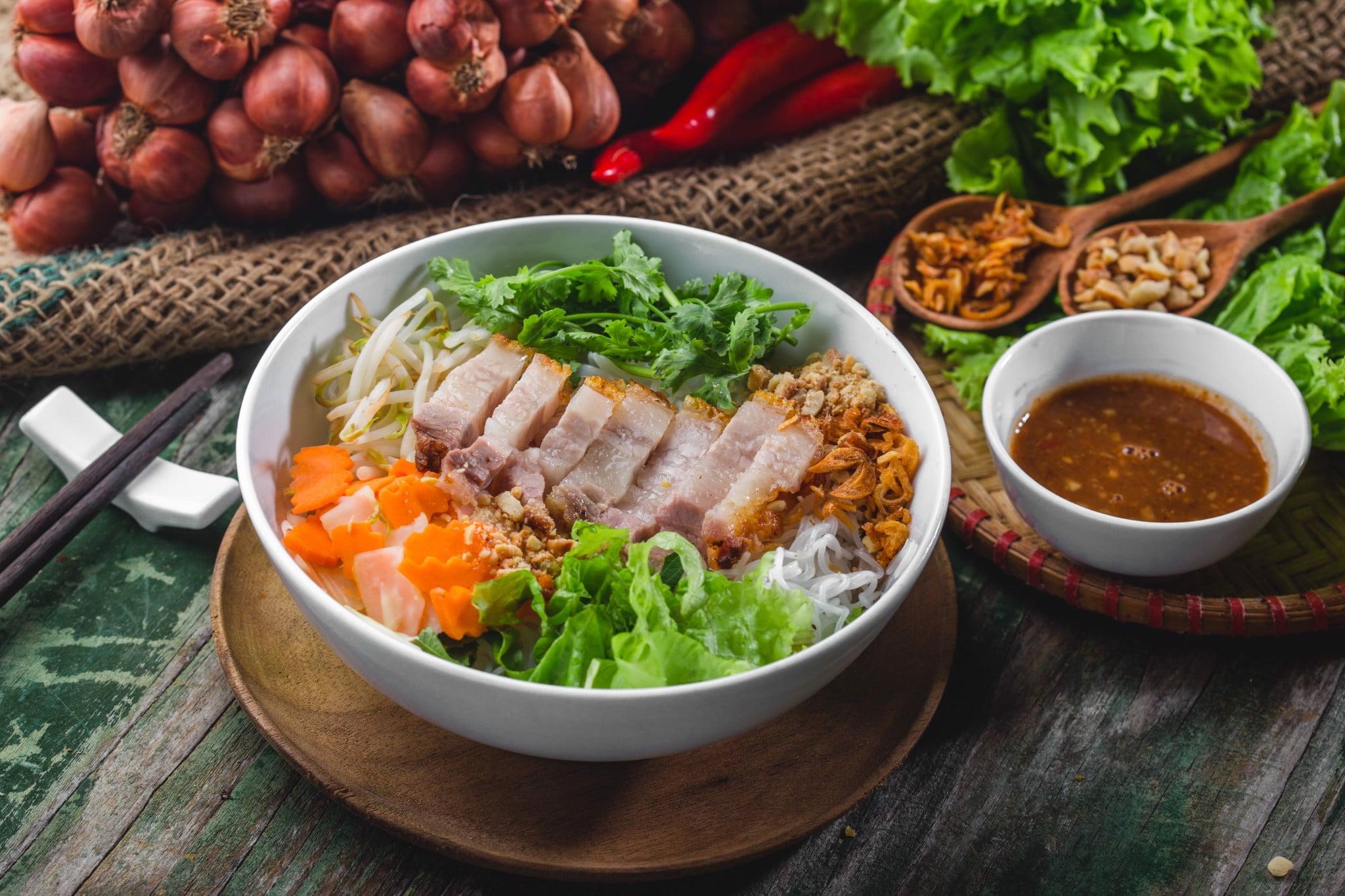 🌶️ ĐẾN ĐÀ NẴNG, NHẤT ĐỊNH PHẢI THỬ BÚN MẮM NÊM!