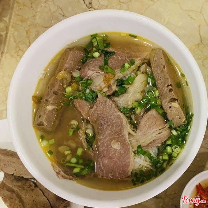 Hue Beef Noodle Soup with Beef Flank