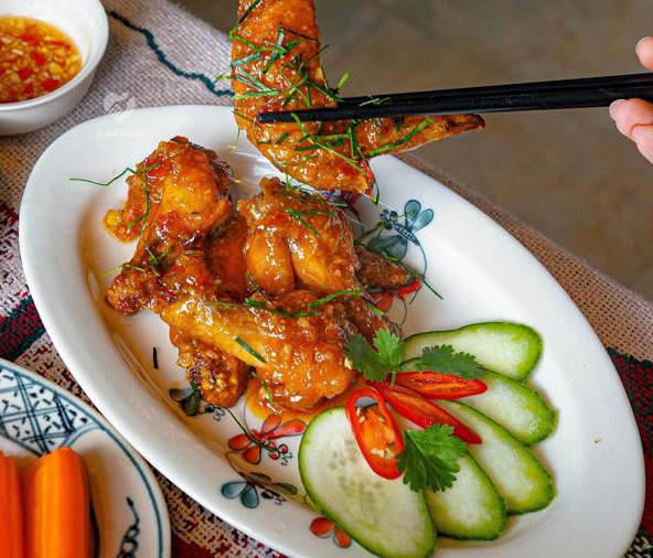 ปีกไก่ทอดน้ำปลา