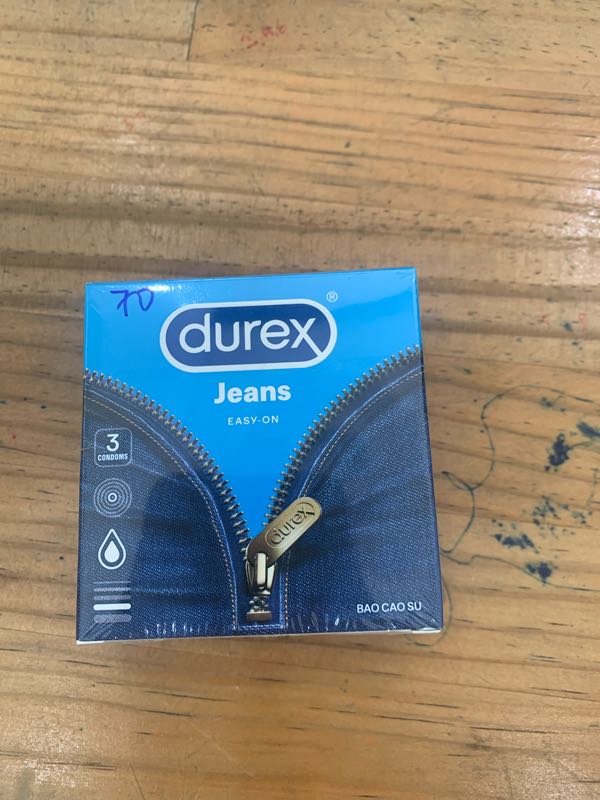 Bao cao su Durex Jeans (hộp 3 cái)