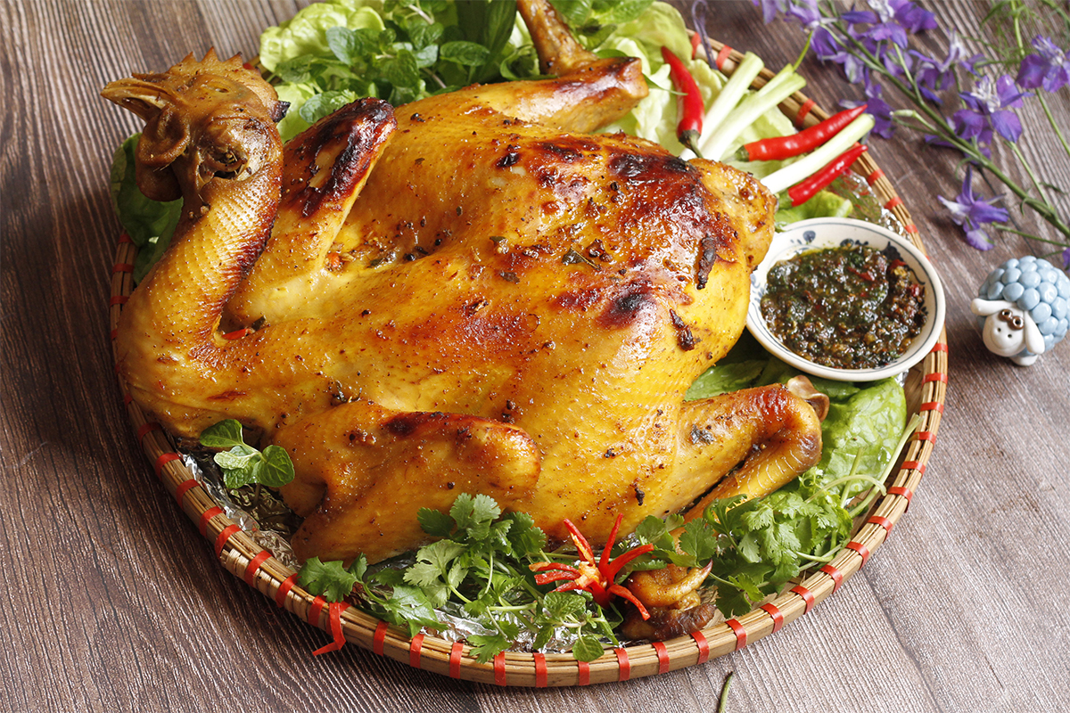 Gà nướng muối ớt lá chanh (Nguyên con)
