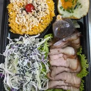 Cơm thịt nướng mật ong