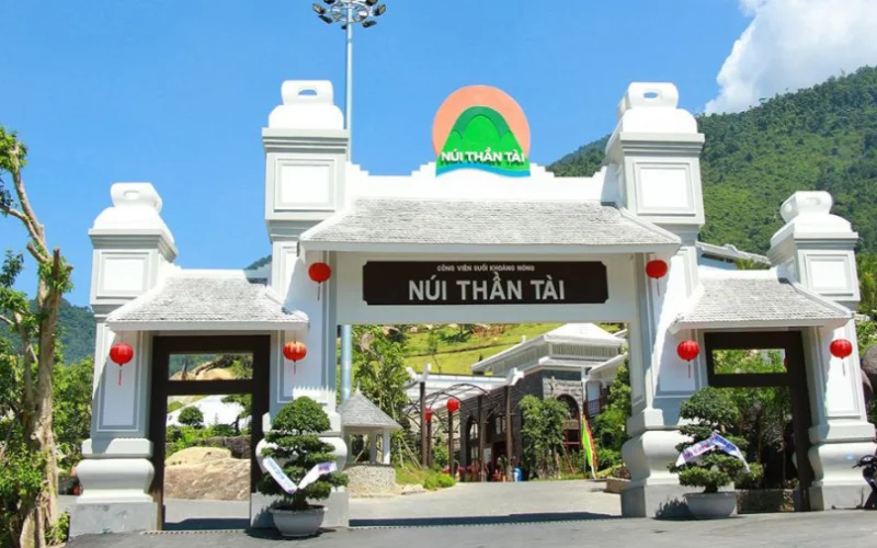 Từ Đà Nẵng: Tour Suối khoáng nóng Núi Thần Tài trong ngày (kèm ăn trưa)