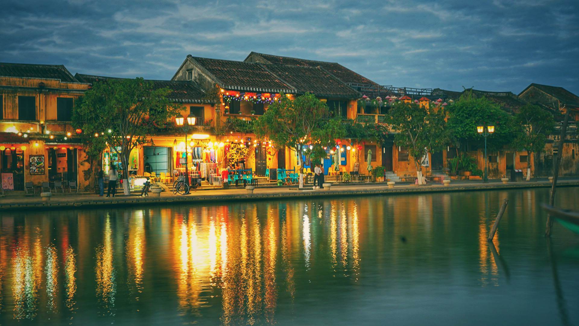 Tour Linh Ứng Sơn Trà – Ngũ Hành Sơn – Phố cổ Hội An
